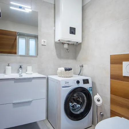 Arta Center - With Private Parking Appartamento
